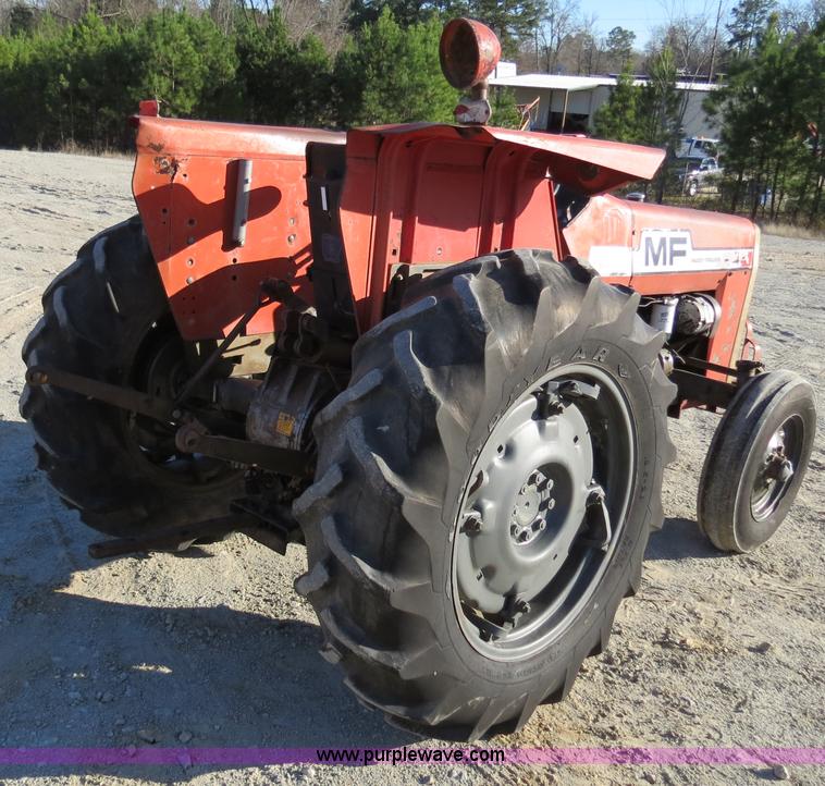 image for item S9533 1977 Massey Fergusen 245 tractor
