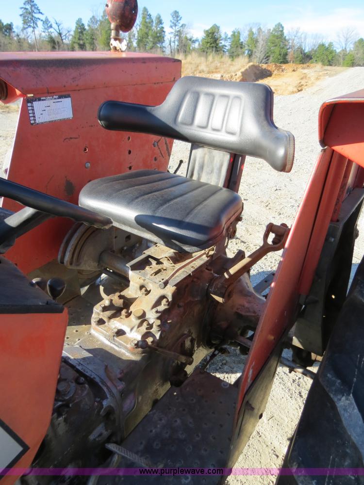 image for item S9533 1977 Massey Fergusen 245 tractor