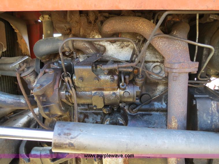 image for item S9533 1977 Massey Fergusen 245 tractor