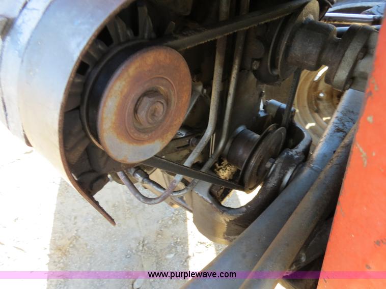 image for item S9533 1977 Massey Fergusen 245 tractor