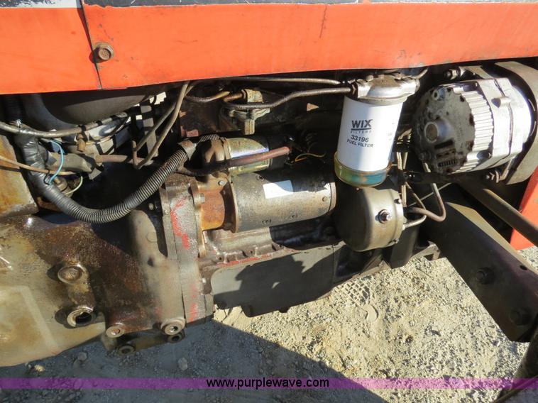 image for item S9533 1977 Massey Fergusen 245 tractor