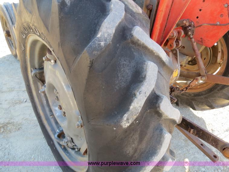 image for item S9533 1977 Massey Fergusen 245 tractor