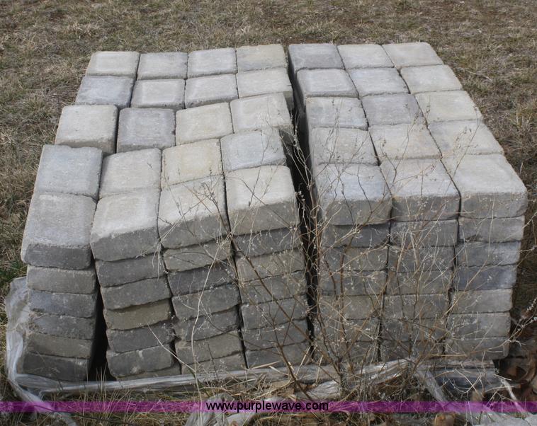 image for item S9989 (31) pallets of stone pavers
