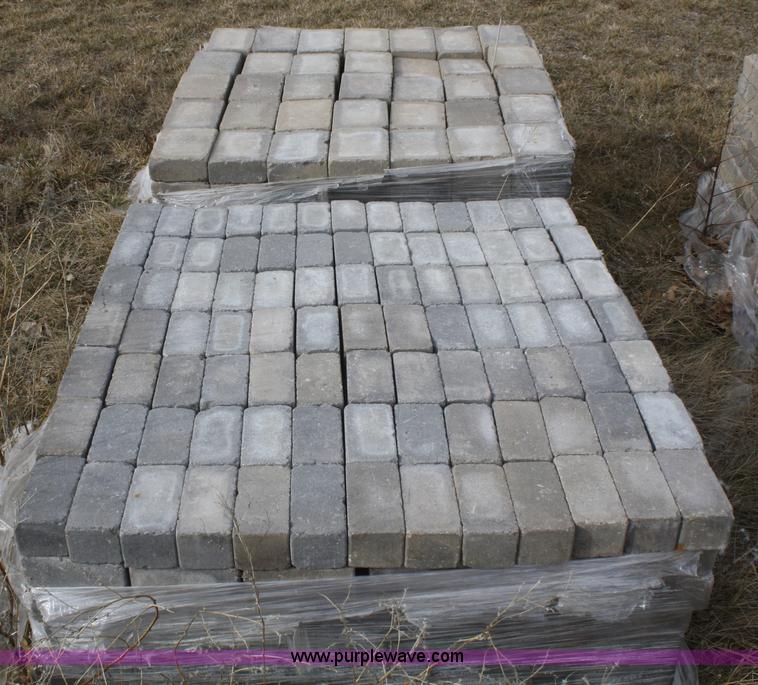 image for item S9989 (31) pallets of stone pavers