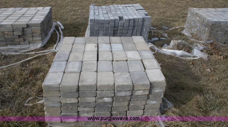 image for item S9989 (31) pallets of stone pavers
