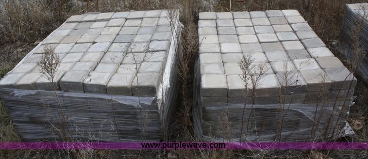 image for item S9989 (31) pallets of stone pavers