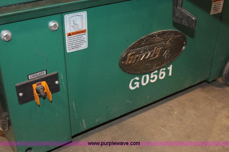 image for item V9033 Grizzly G0561 metal cutting bandsaw