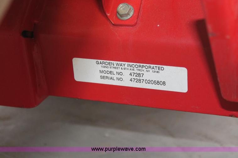 image for item V9041 Troy-Bilt chipper vacuum