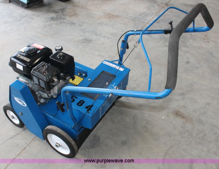 image for item V9047 Bluebird P18 seeder
