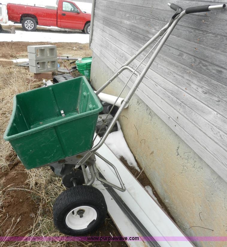 Lesco Commercial plus walkbehind spreader in Westmoreland, KS Item