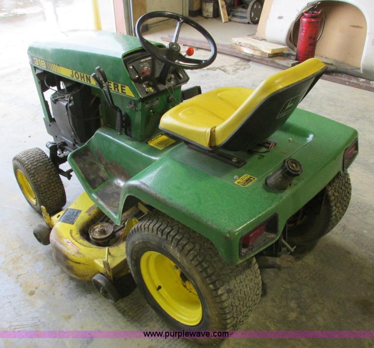 image for item X9776 John Deere 318 lawn mower