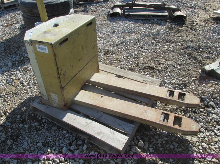 image for item X9839 Yale electric walk-behind pallet jack