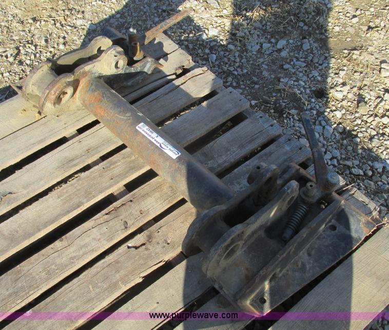 image for item X9842 Lower base for fifth wheel hitch