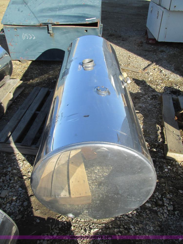 image for item X9855 Mack 145 gallon aluminum fuel tank