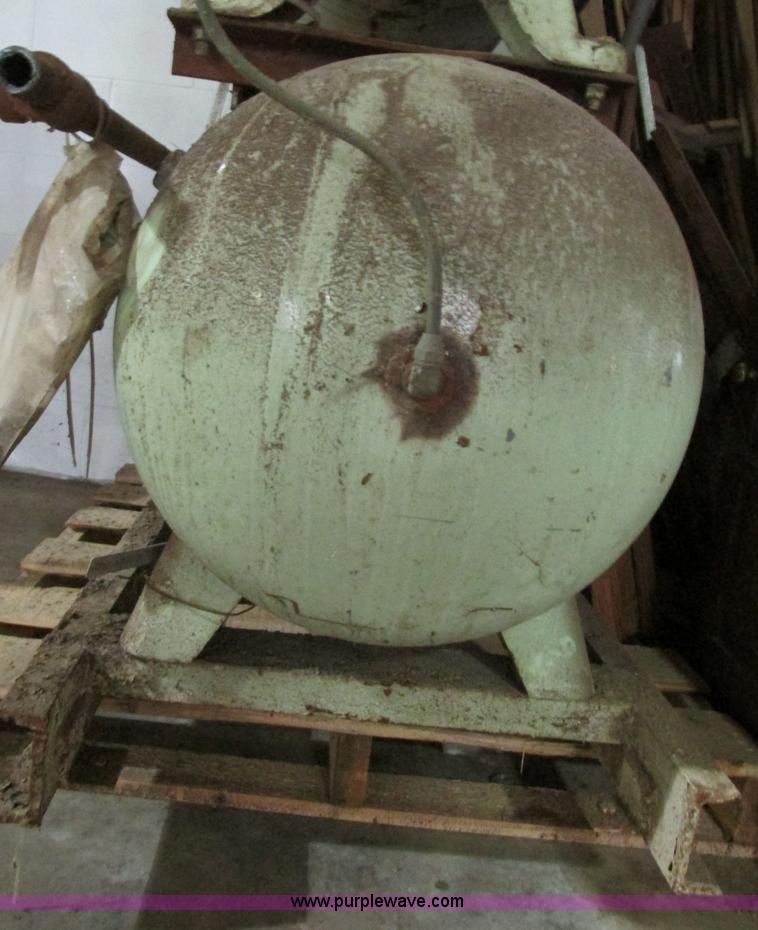 image for item X9863 Three phase dual tank air compressor