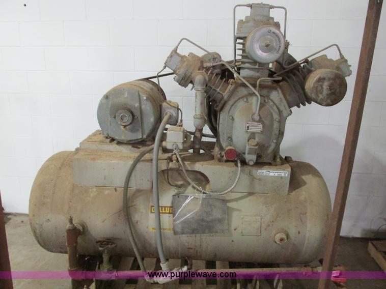 image for item X9864 Ingersoll Rand 15T three phase air compressor and tank