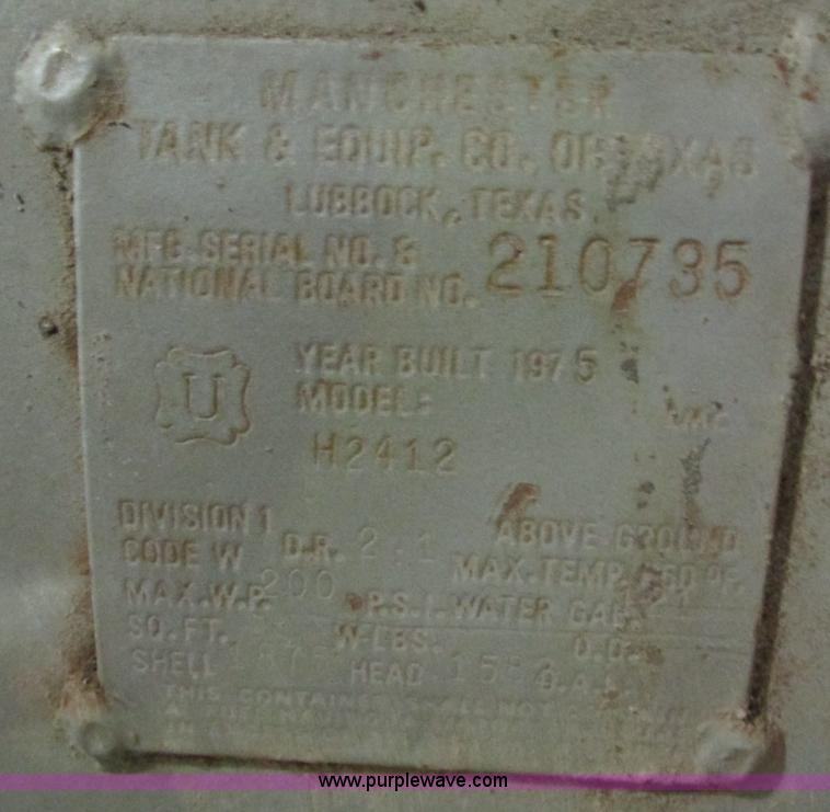 image for item X9864 Ingersoll Rand 15T three phase air compressor and tank