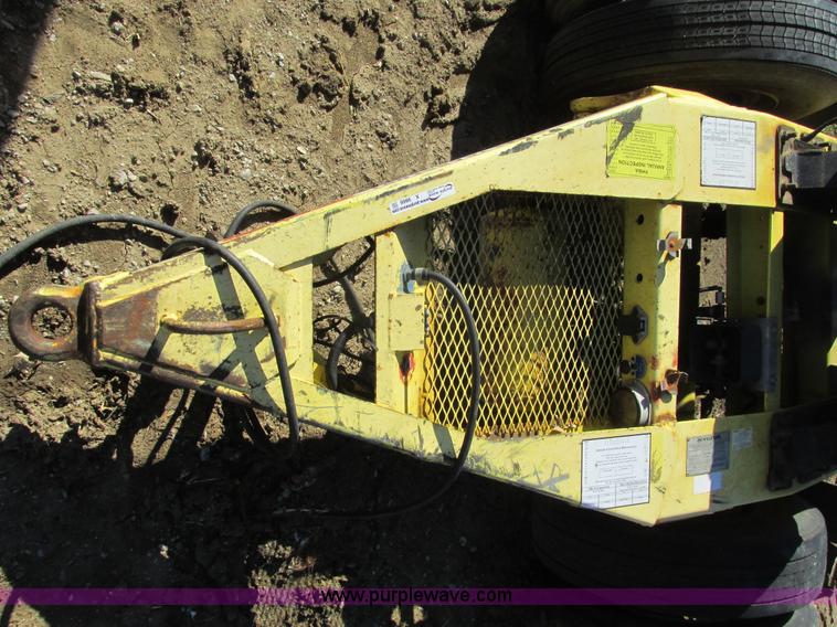 image for item X9866 2007 Hyundia converter dolly