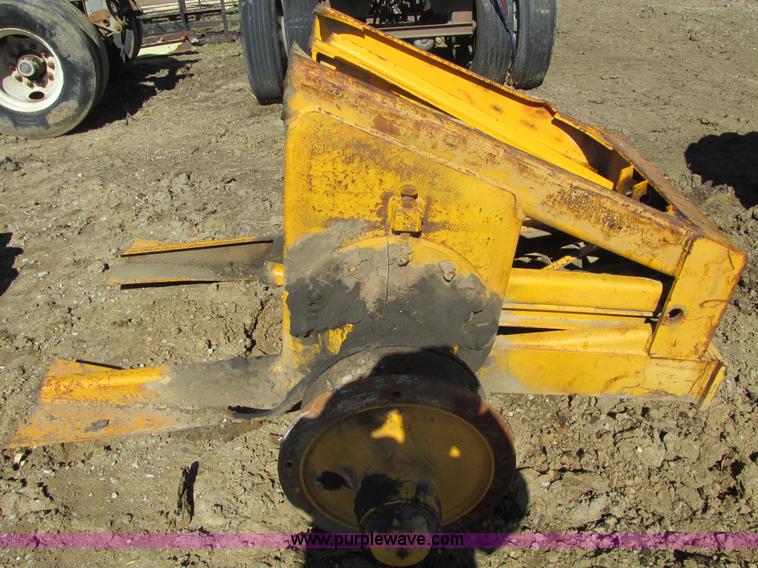 image for item X9869 Two tires and rear frame/punched off of pull-type scraper