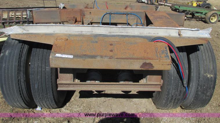 image for item X9870 Triple axle frame cut-off semi trailer