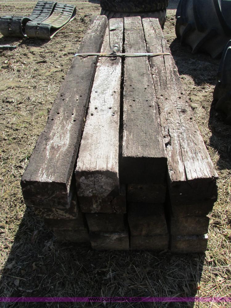 image for item X9881 (16) railroad ties