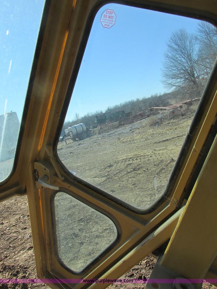 image for item X9885 Cab removed from Caterpillar 963A loader