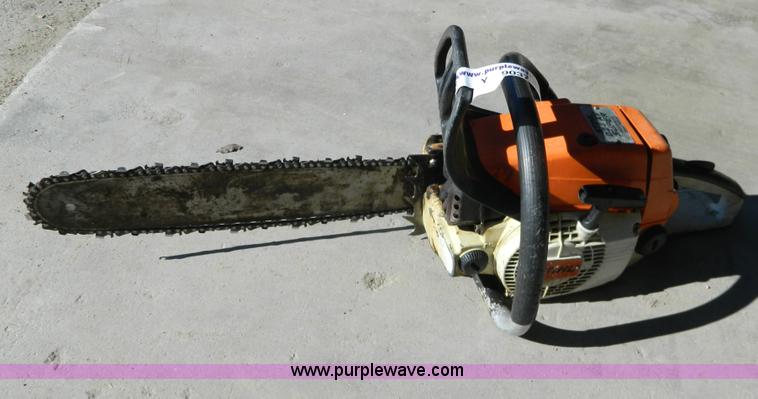 image for item Y9037 Stihl 024 AV chain saw