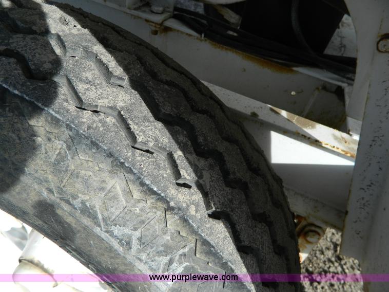 image for item Y9054 Finn MSD-24 straw/mulch spreader