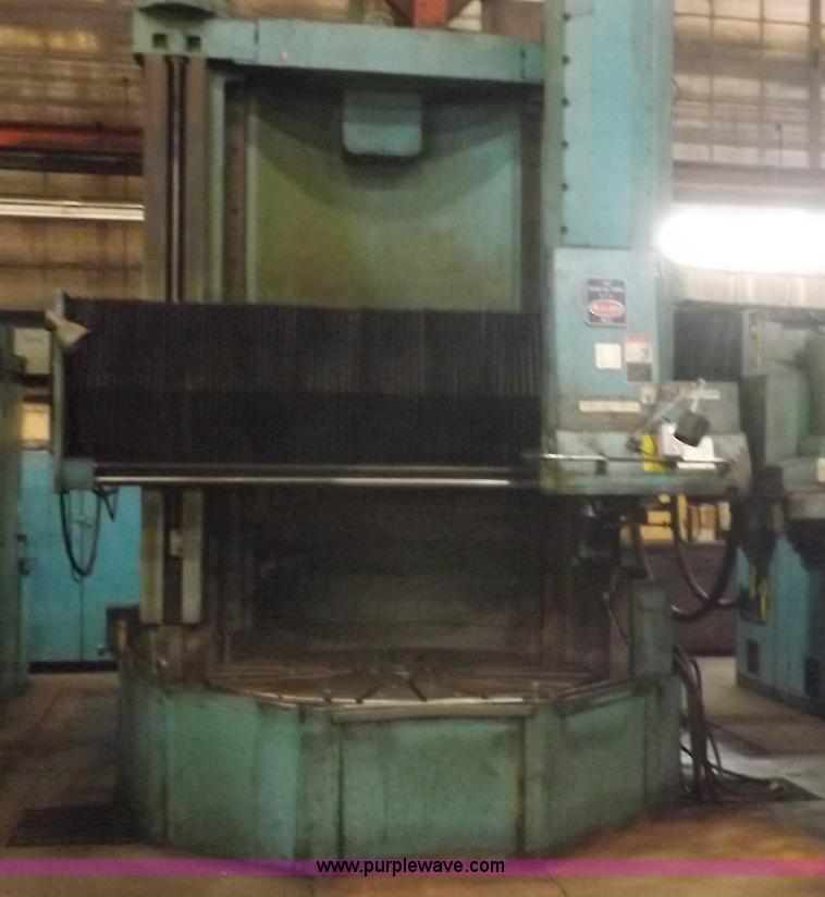 image for item Y9475 1982 Bullard Dynatape vertical boring mill