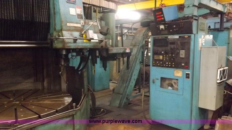 image for item Y9475 1982 Bullard Dynatape vertical boring mill