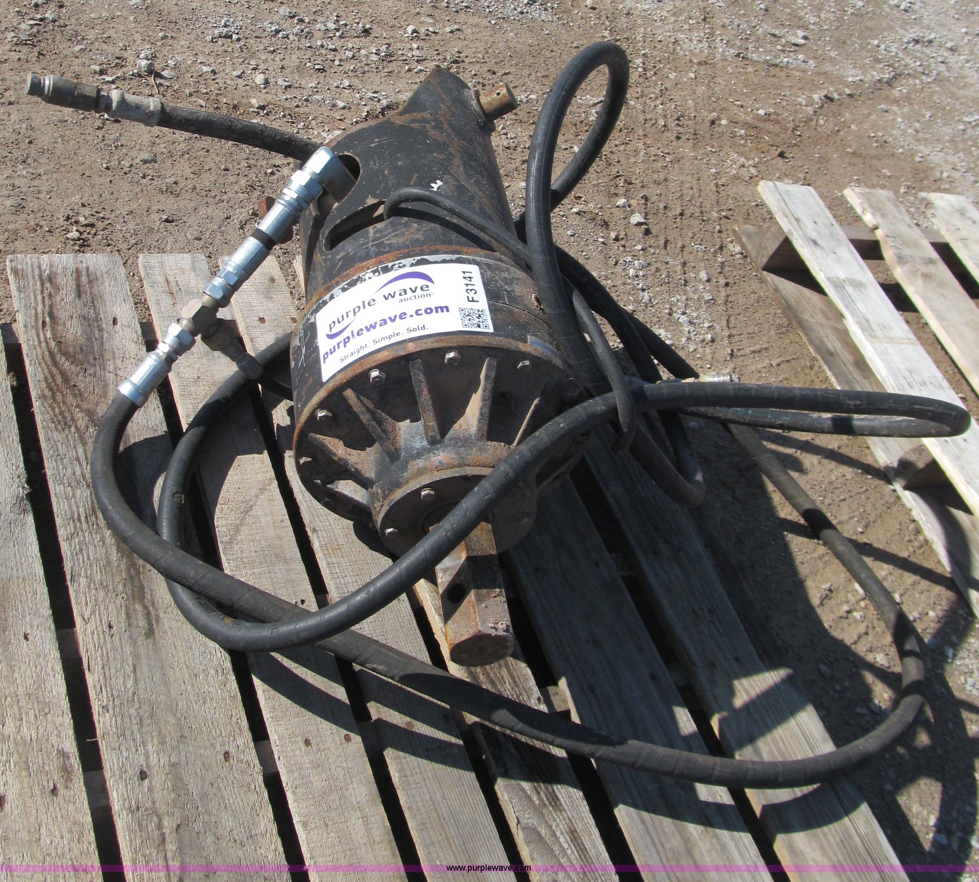 Hydraulic auger heads for utility poles in Norman, OK Item F3141 sold