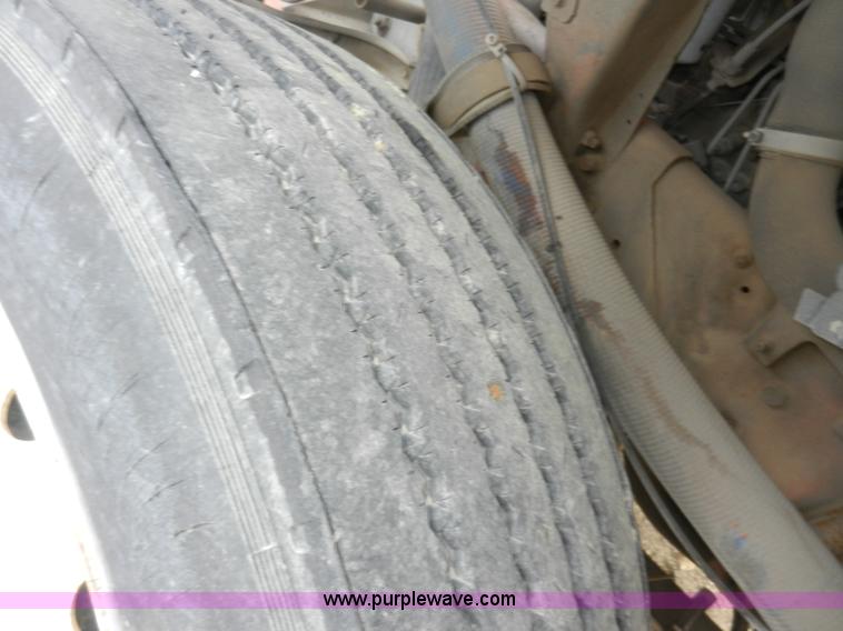 image for item A3923 1993 Ford 8000 street flusher truck