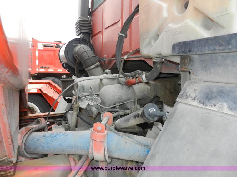 image for item A3923 1993 Ford 8000 street flusher truck