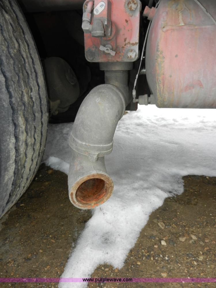 image for item A3923 1993 Ford 8000 street flusher truck