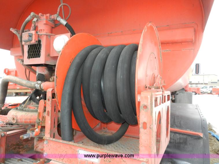 image for item A3923 1993 Ford 8000 street flusher truck