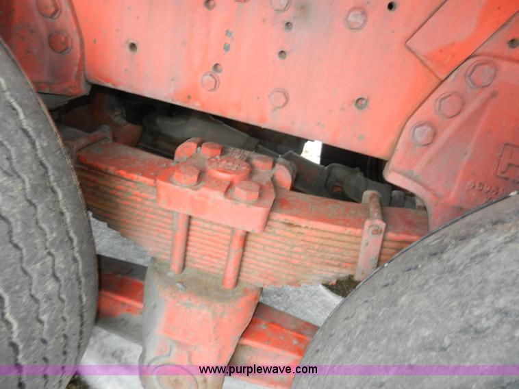 image for item A3923 1993 Ford 8000 street flusher truck