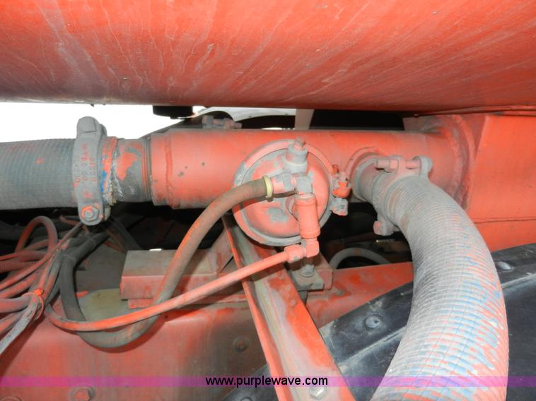 image for item A3923 1993 Ford 8000 street flusher truck