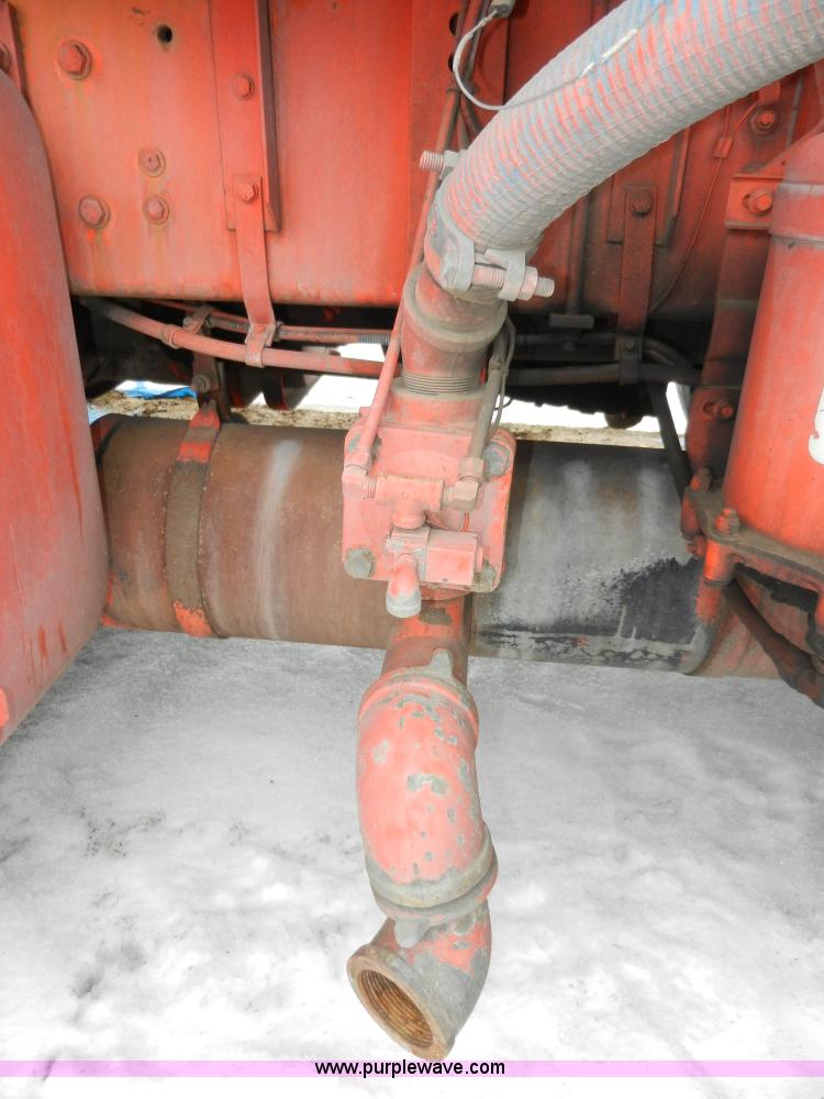 image for item A3923 1993 Ford 8000 street flusher truck