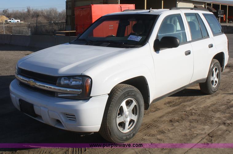 image for item A3974 2006 Chevrolet Trailblazer LS SUV