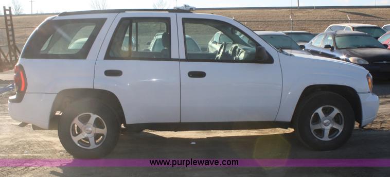image for item A3974 2006 Chevrolet Trailblazer LS SUV
