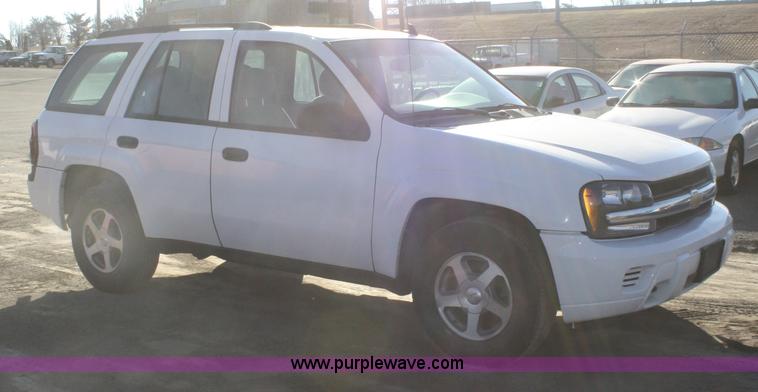 image for item A3974 2006 Chevrolet Trailblazer LS SUV