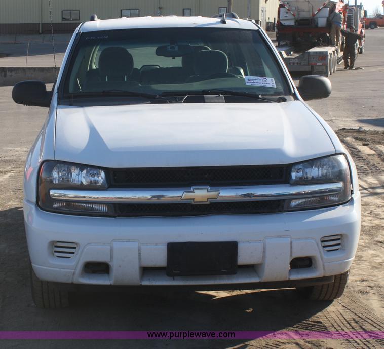 image for item A3974 2006 Chevrolet Trailblazer LS SUV