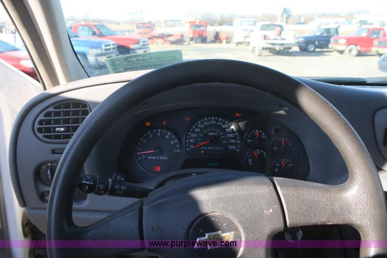 image for item A3974 2006 Chevrolet Trailblazer LS SUV