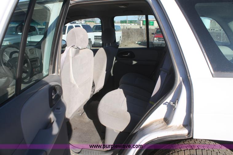 image for item A3974 2006 Chevrolet Trailblazer LS SUV