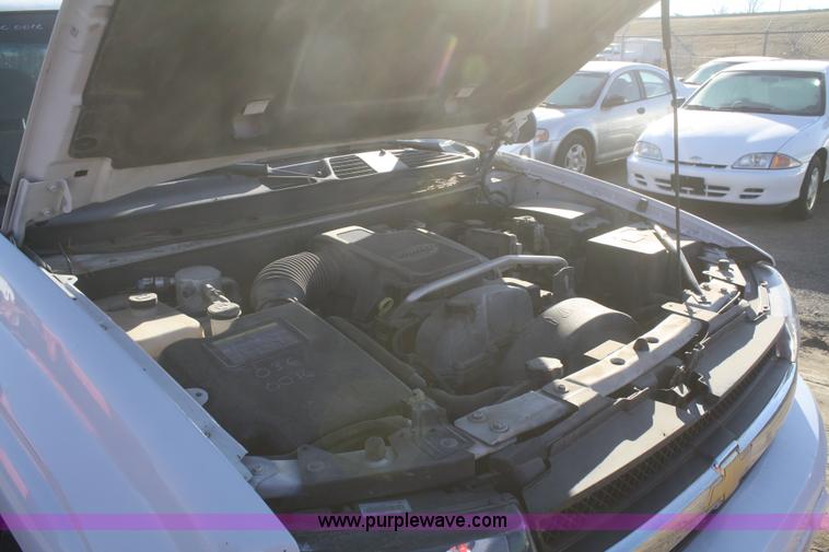 image for item A3974 2006 Chevrolet Trailblazer LS SUV