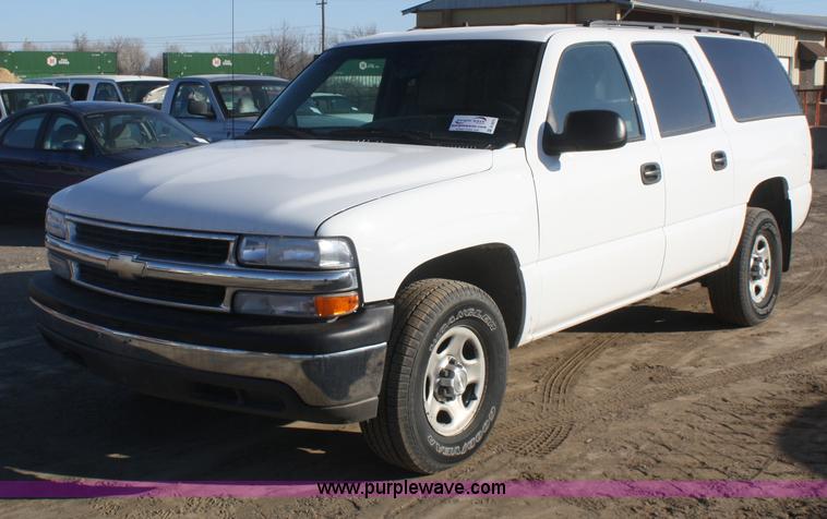 image for item A3975 2006 Chevrolet Suburban 1500 SUV
