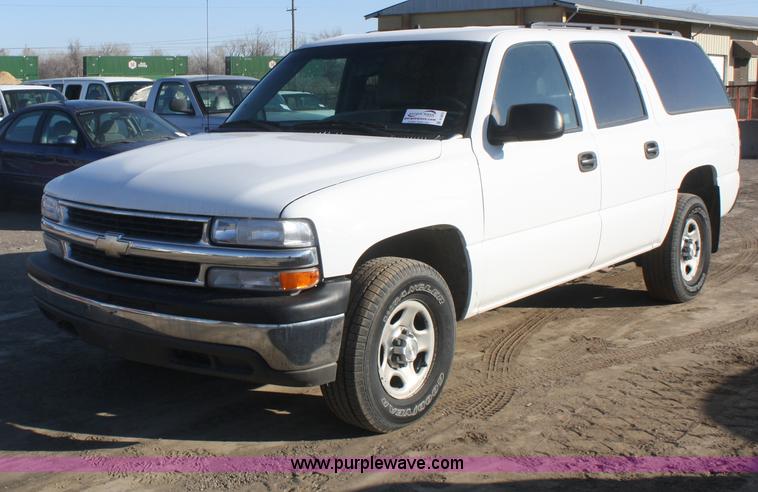 image for item A3975 2006 Chevrolet Suburban 1500 SUV