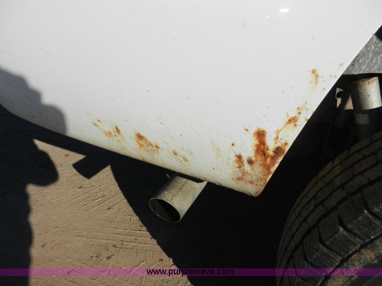 image for item A3978 2002 Chevrolet Suburban 1500 SUV