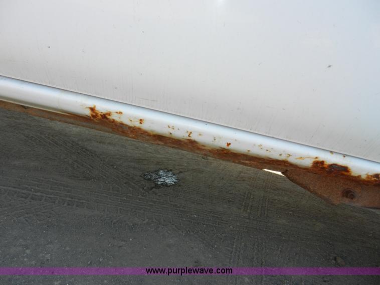 image for item A3978 2002 Chevrolet Suburban 1500 SUV