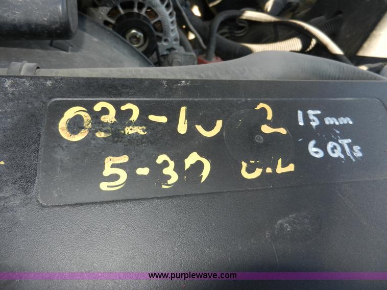 image for item A3978 2002 Chevrolet Suburban 1500 SUV